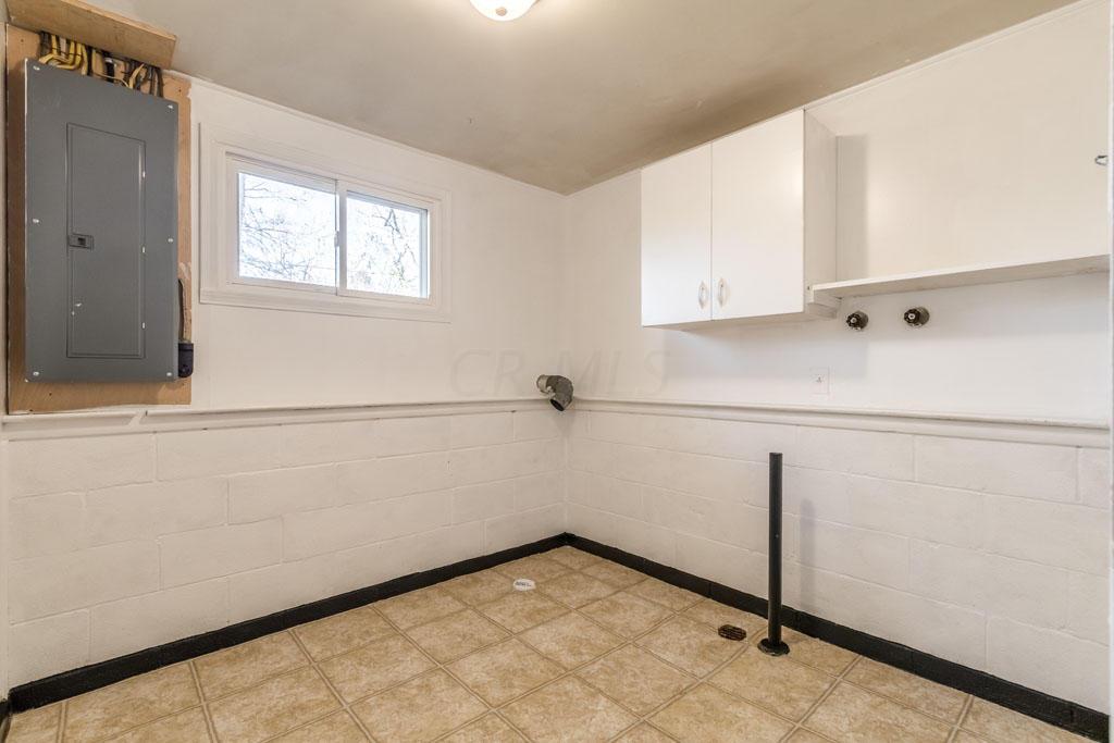 1289 Country Club Road Columbus, OH 43227 - Photo 26 of 31 Gallery Image 26
