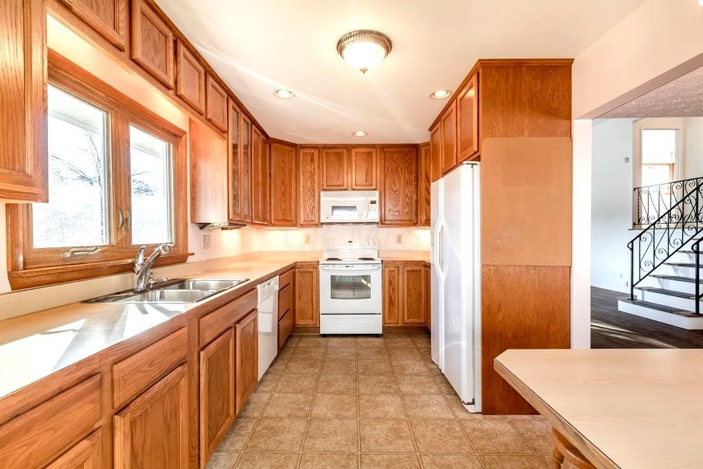 1289 Country Club Road Columbus, OH 43227 - Photo 7 of 31 Gallery Image 7