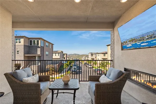$1,675,000 | 15431 Van Lodensteyn Way, San Diego, CA 92129