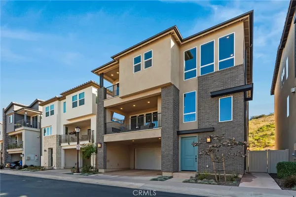 $1,675,000 | 15431 Van Lodensteyn Way, San Diego, CA 92129