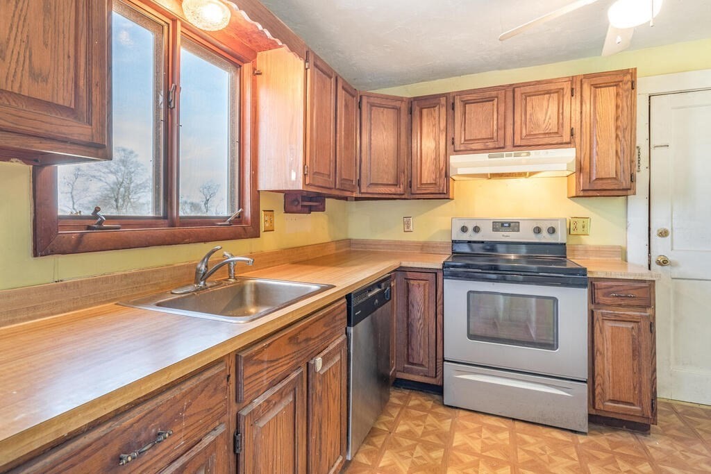 36 Bellevue Road Braintree, MA 02184 - Photo 23 of 33 Gallery Image 23