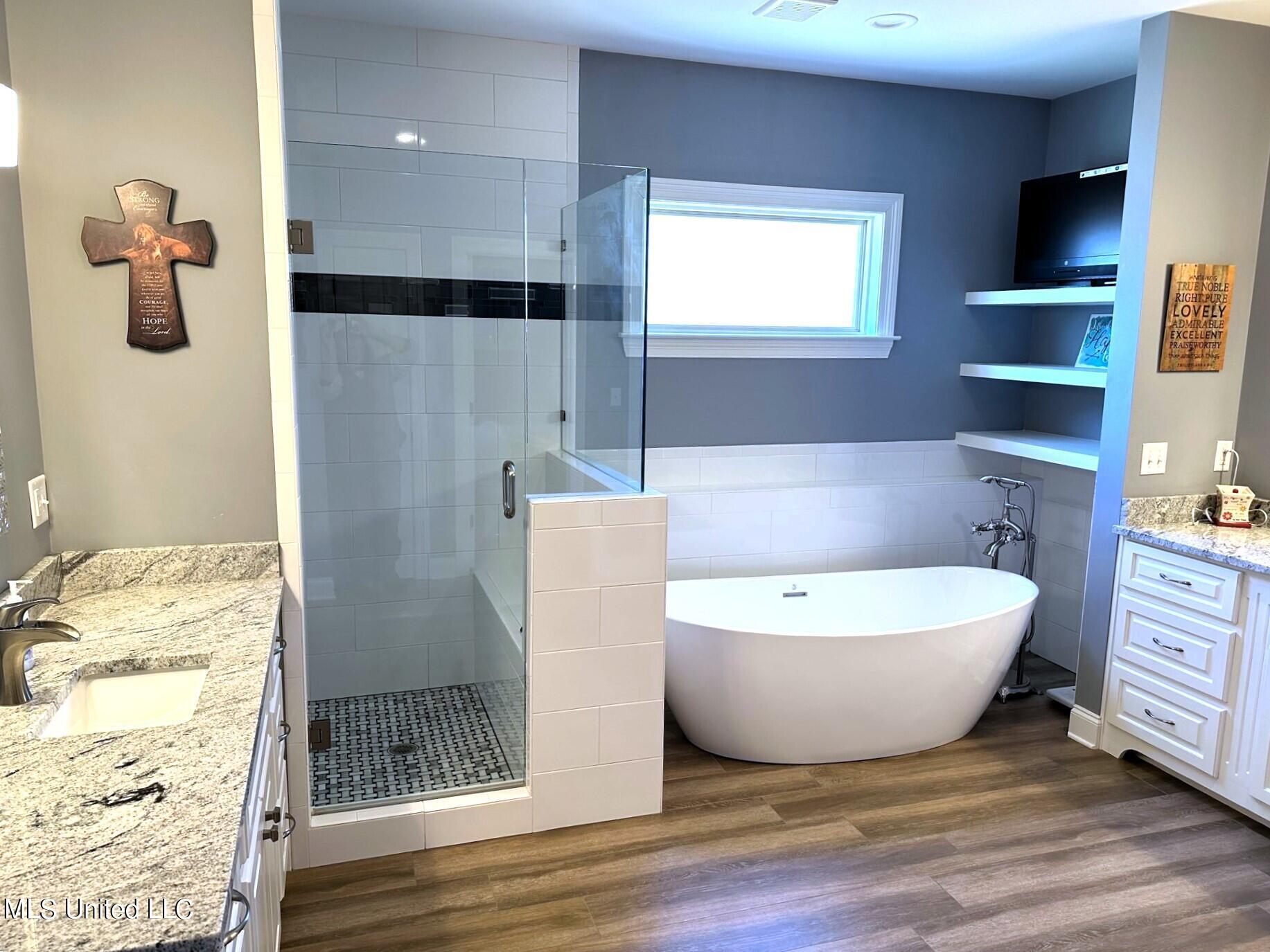 610 Lloyd's Lane Nesbit, MS 38651 - Photo 31 of 32 thumbnail_IMG_3972