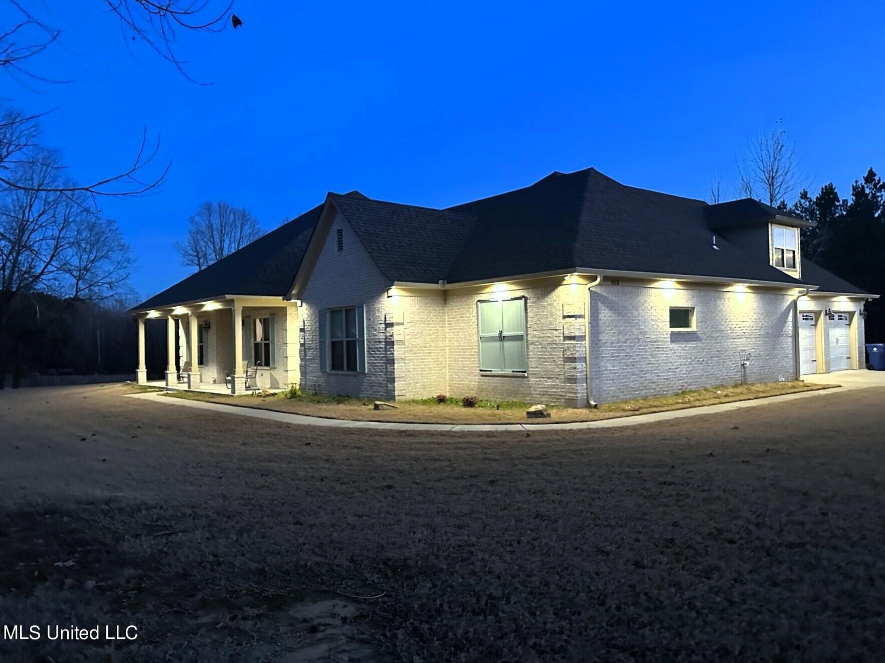 610 Lloyd's Lane Nesbit, MS 38651 - Photo 9 of 32 thumbnail_IMG_3985