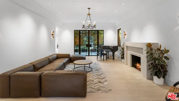 $49,500 | 7801 Hillside Avenue, Los Angeles, CA 90046