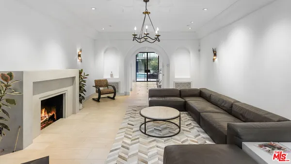 $49,500 | 7801 Hillside Avenue, Los Angeles, CA 90046