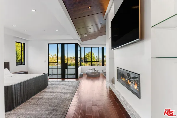 $49,500 | 7801 Hillside Avenue, Los Angeles, CA 90046