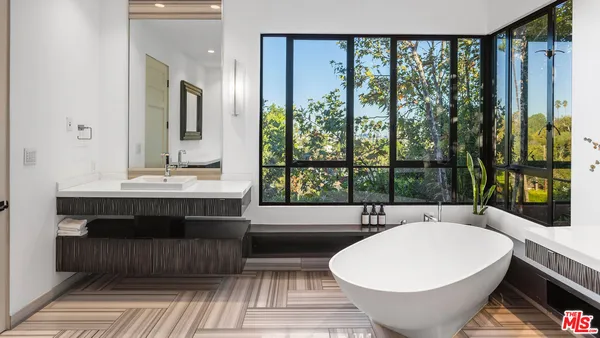 $49,500 | 7801 Hillside Avenue, Los Angeles, CA 90046