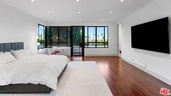 $49,500 | 7801 Hillside Avenue, Los Angeles, CA 90046