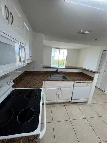 $2,000 | 215 Southwest 42nd Avenue, Unit 505, Miami, FL 33134