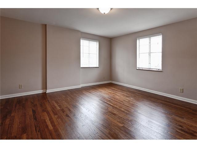 1601 Barrington Road Columbus, OH 43221 - Photo 17 of 24