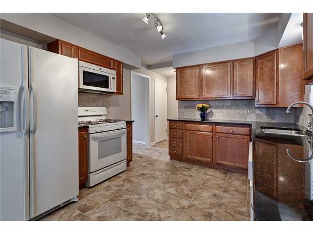 1601 Barrington Road Columbus, OH 43221 - Photo 4 of 24