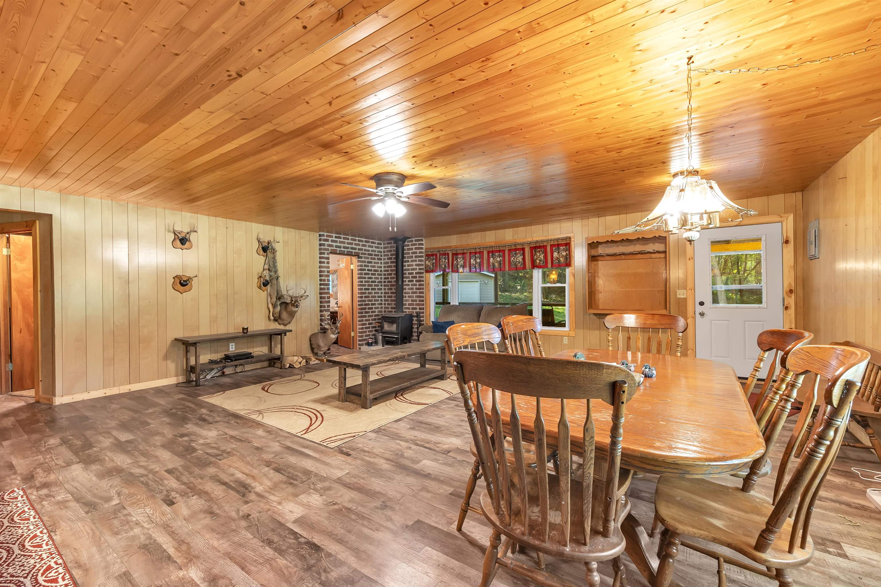 E559 Indian Valley Road Waupaca, WI 54981 - Photo 13 of 52 Gallery Image 13