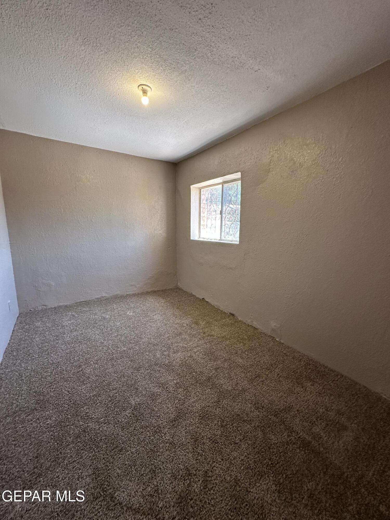 8920 Kenneth Street El Paso, TX 79904 - Photo 8 of 21 IMG_4658