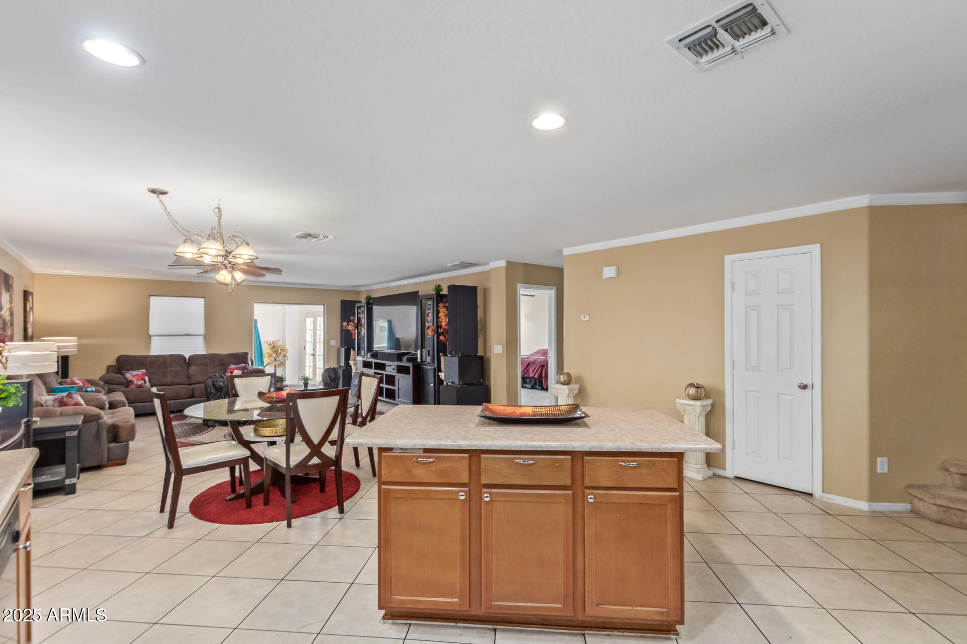 3209 West Apollo Road Phoenix, AZ 85041 - Photo 15 of 40 a view of a dining room with furniture