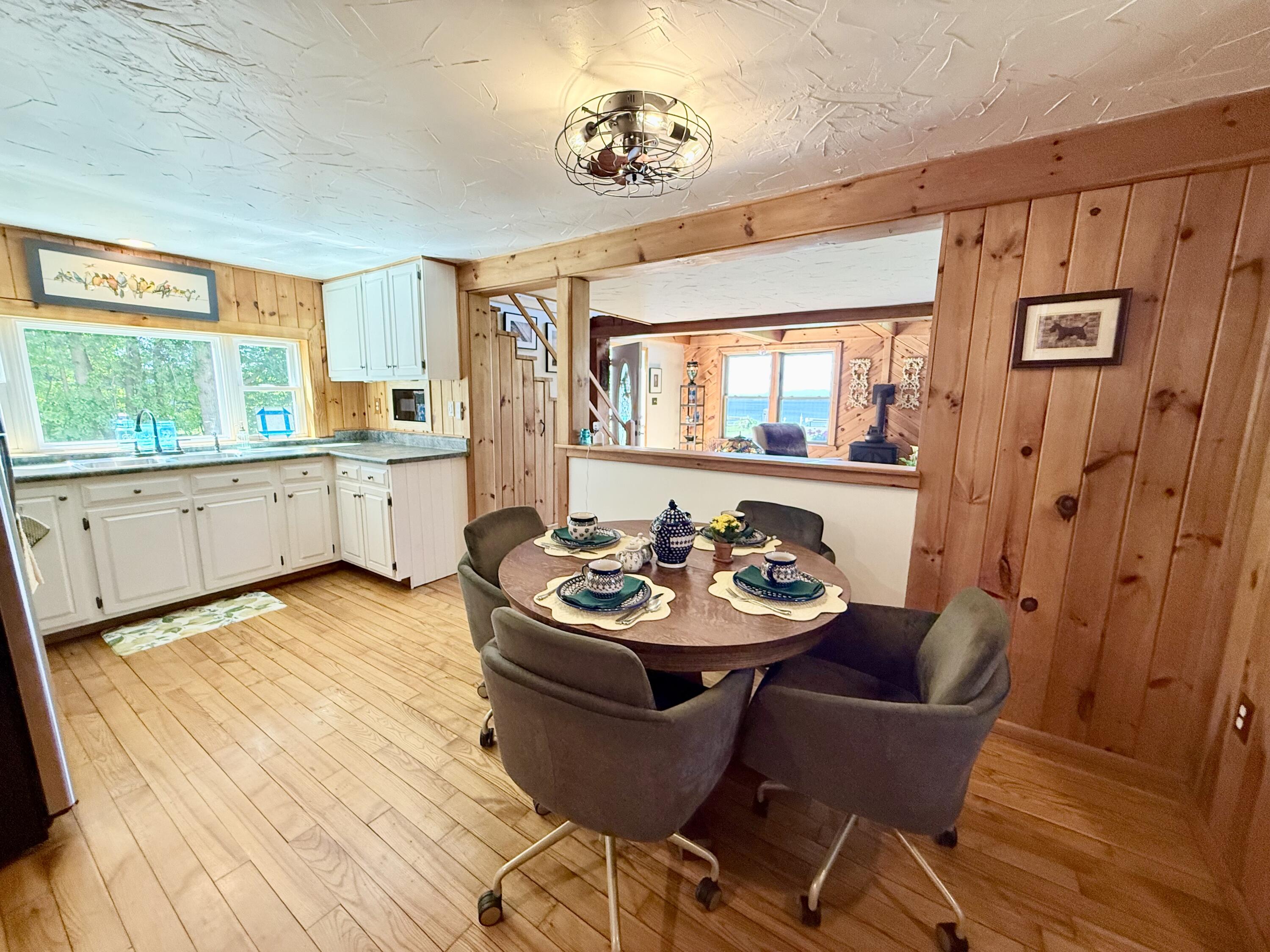 483 Cumberland Head Road Plattsburgh, NY 12901 - Photo 8 of 44 Dining room