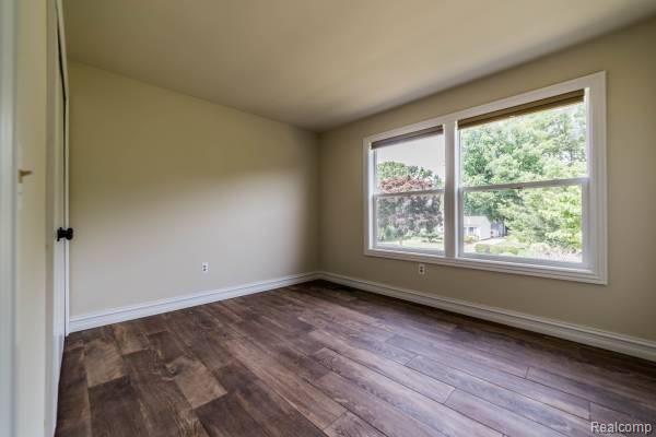 528 Hidden Ridge Drive Troy, MI 48083 - Photo 22 of 30