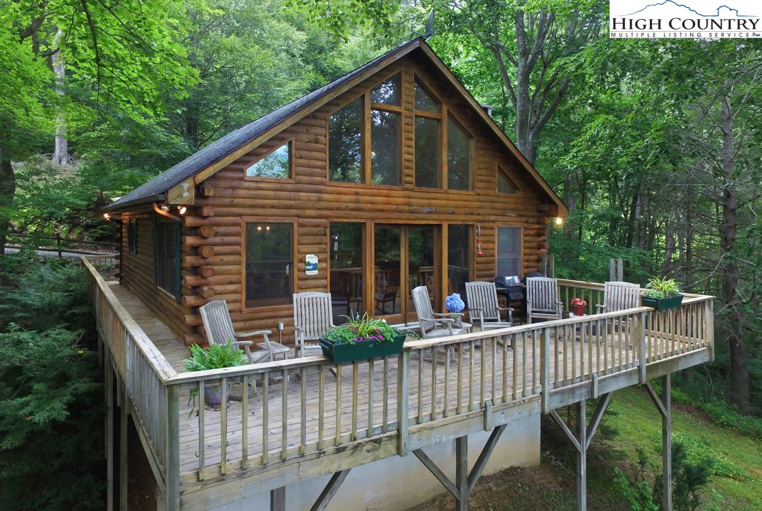 330 Double Knob Road Banner Elk, NC 28604 - Photo 1 of 20 Gallery Image 1