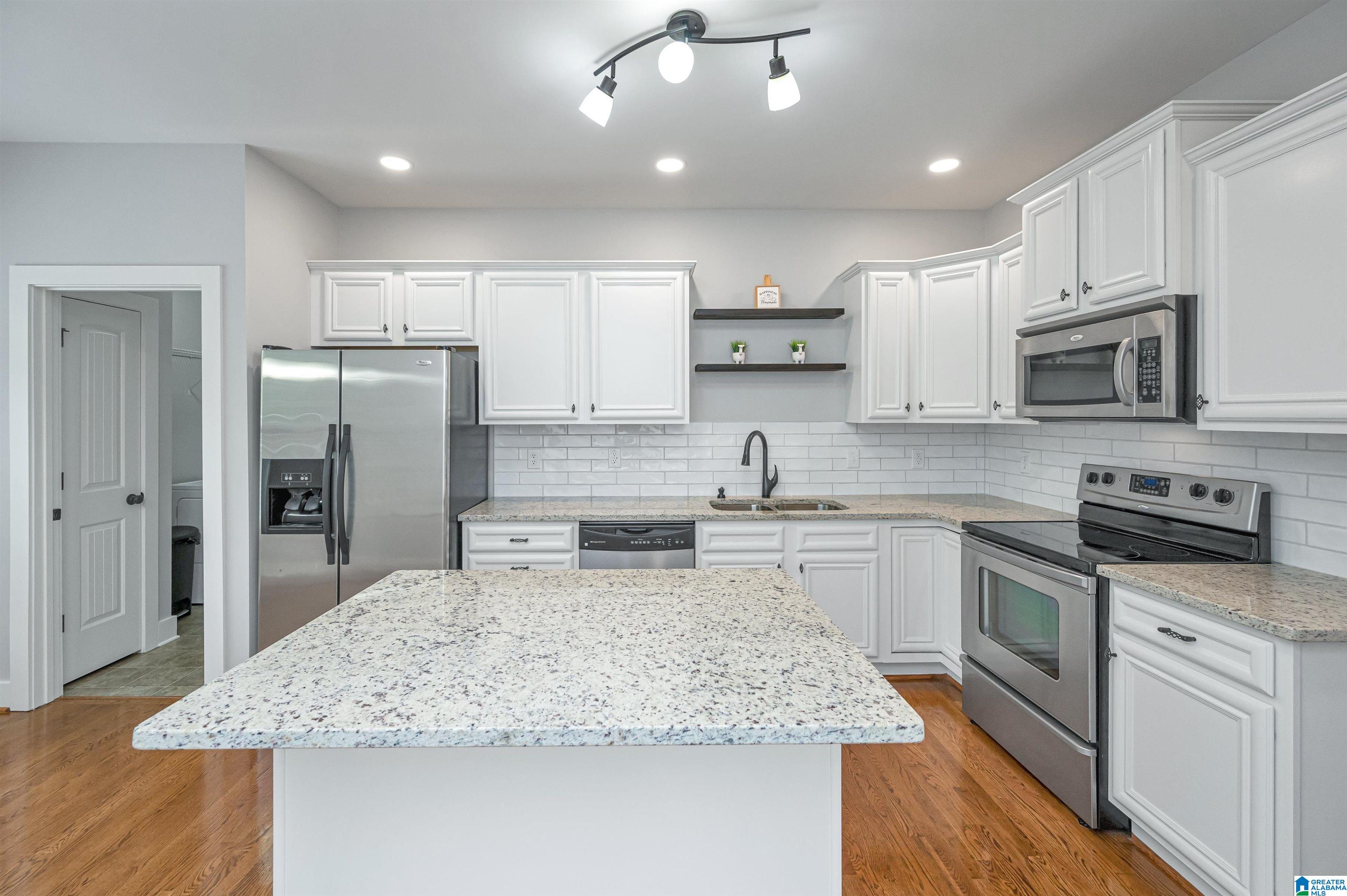 437 Ramsgate Drive Alabaster, AL 35114 - Photo 11 of 47