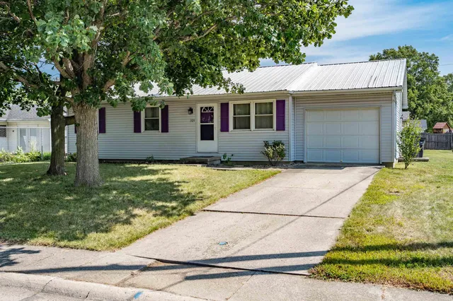 $175,000 | 109 Bellmont Boulevard, Decatur, IN 46733