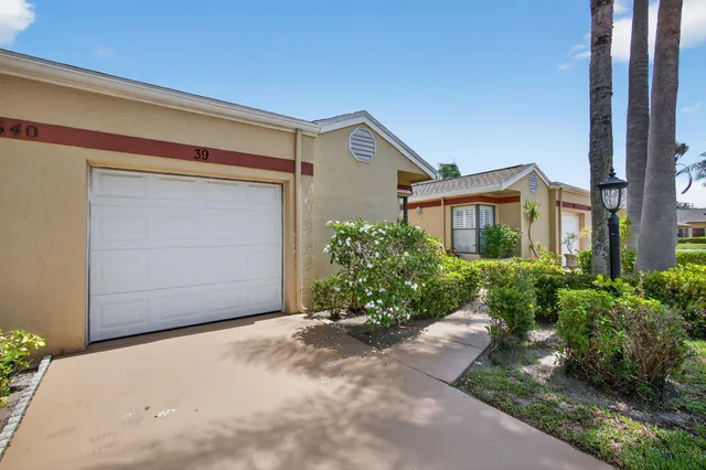 $299,000 | 4640 Homestead Way, Unit 39, West Palm Beach, FL 33417