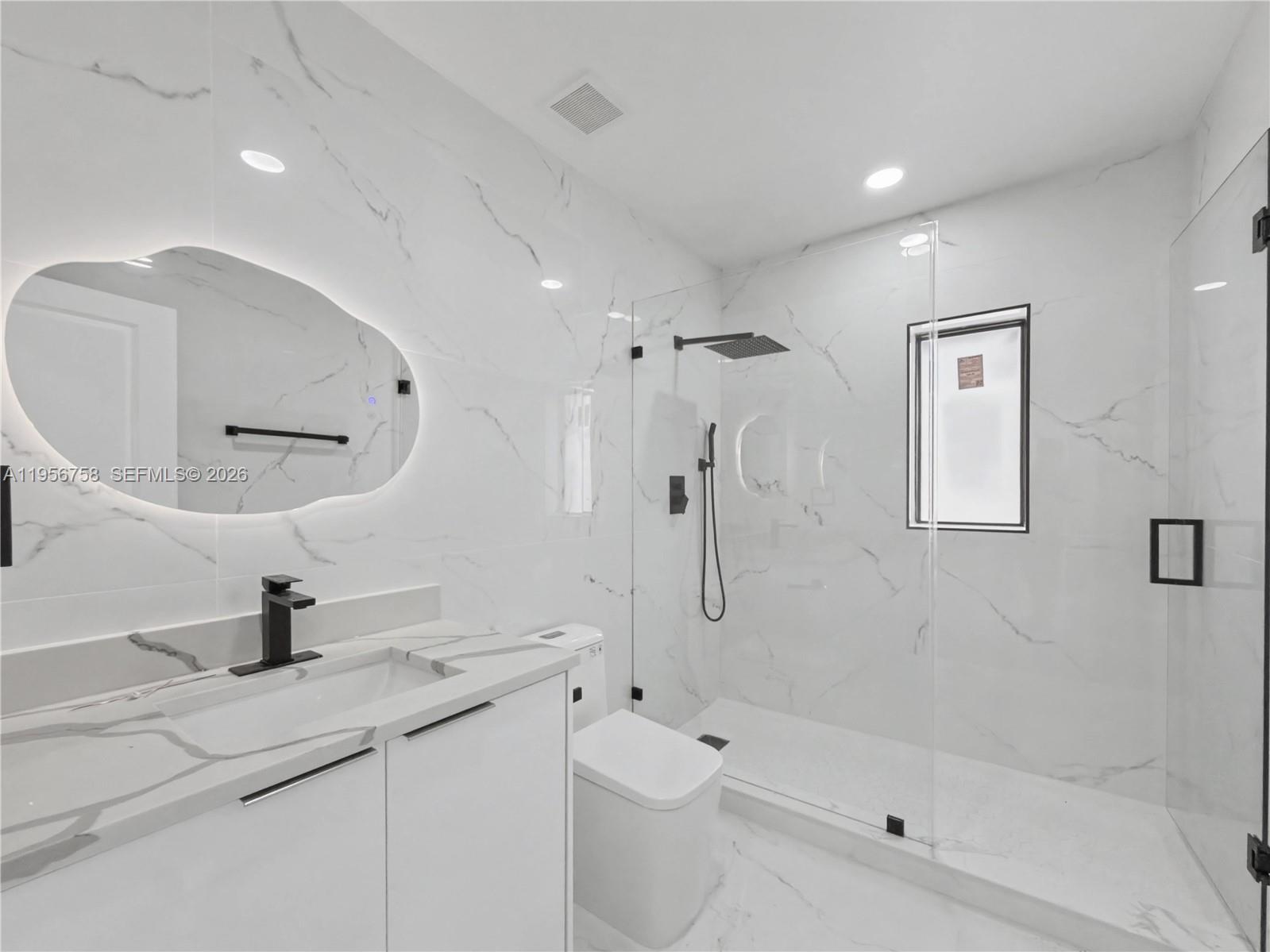2490 Southwest 17th Street Miami, FL 33145 - Photo 18 of 36