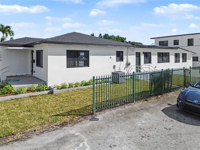 $1,400,000 | 2490 Southwest 17th Street, Miami, FL 33145