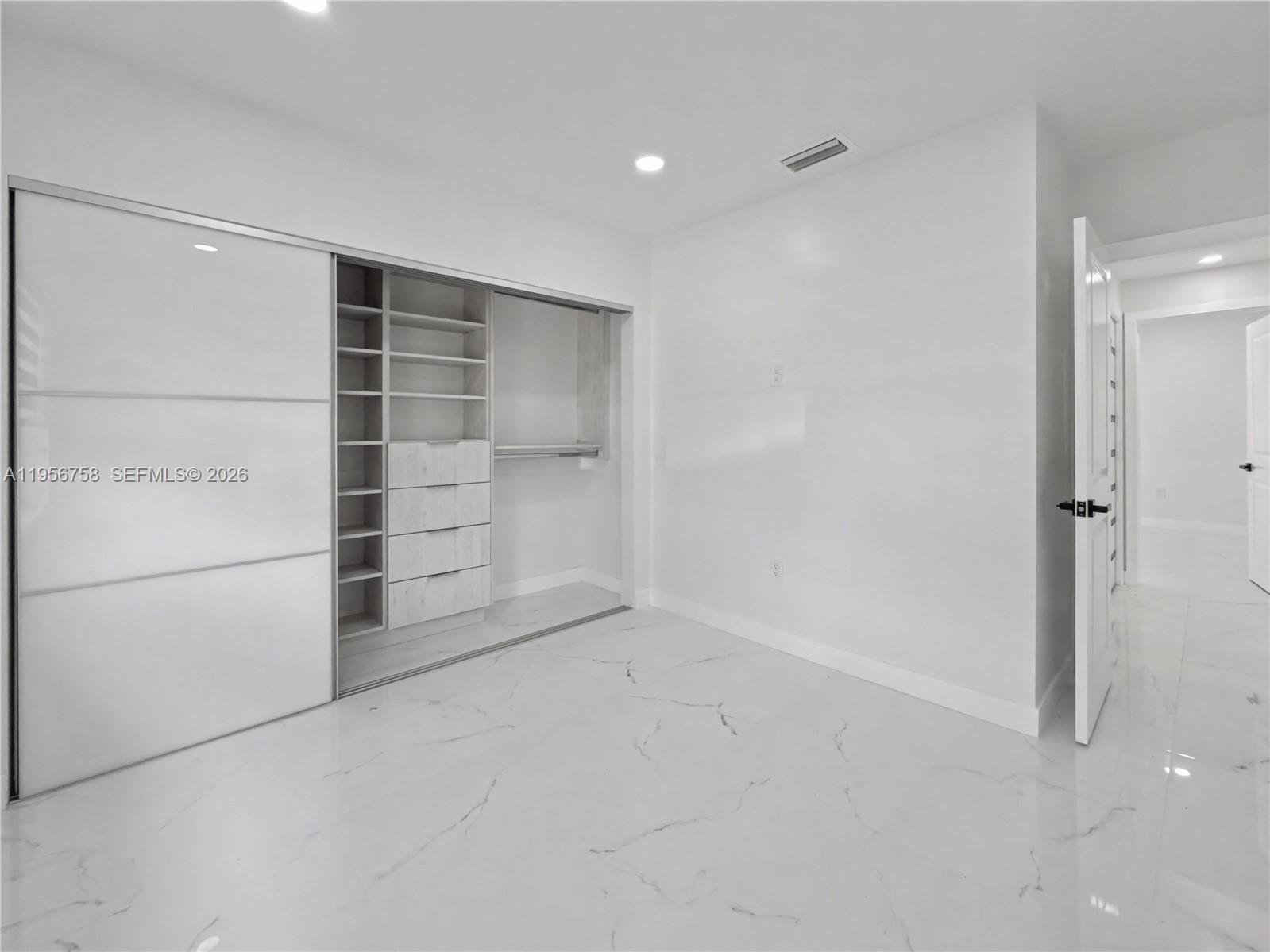 2490 Southwest 17th Street Miami, FL 33145 - Photo 23 of 36