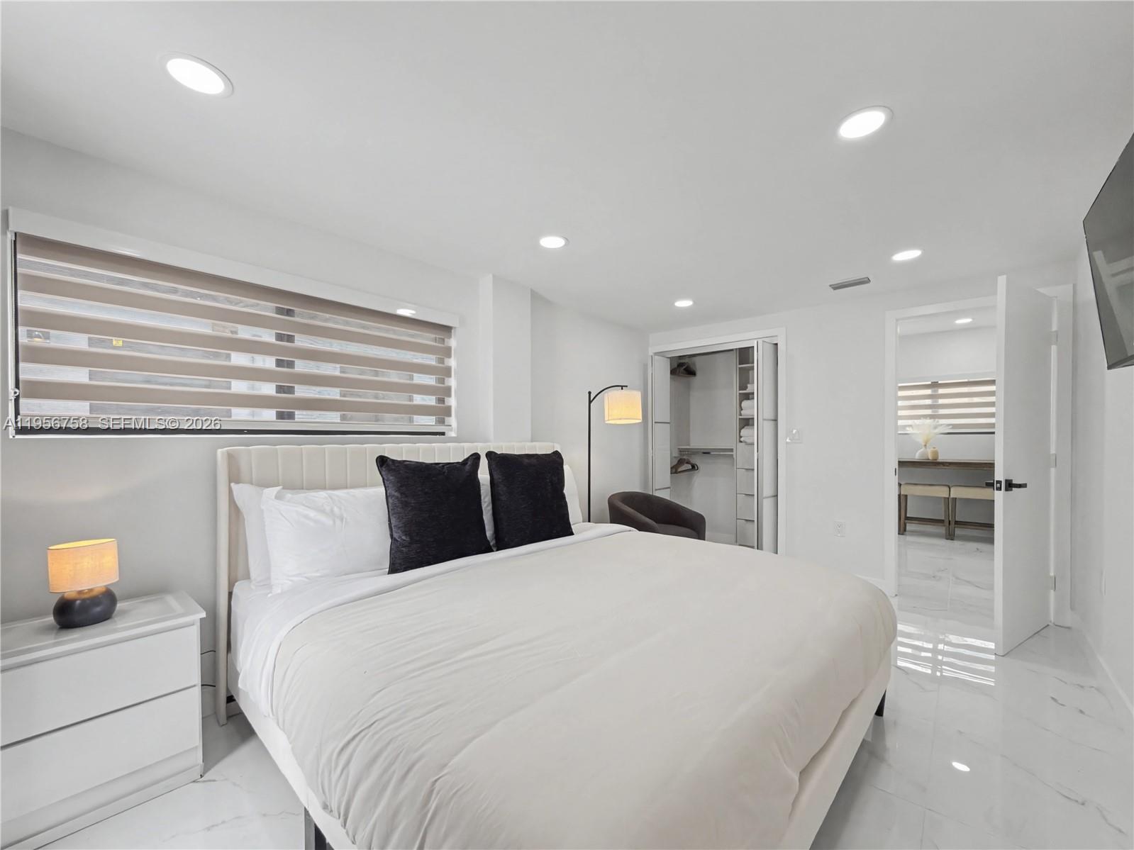 2490 Southwest 17th Street Miami, FL 33145 - Photo 32 of 36