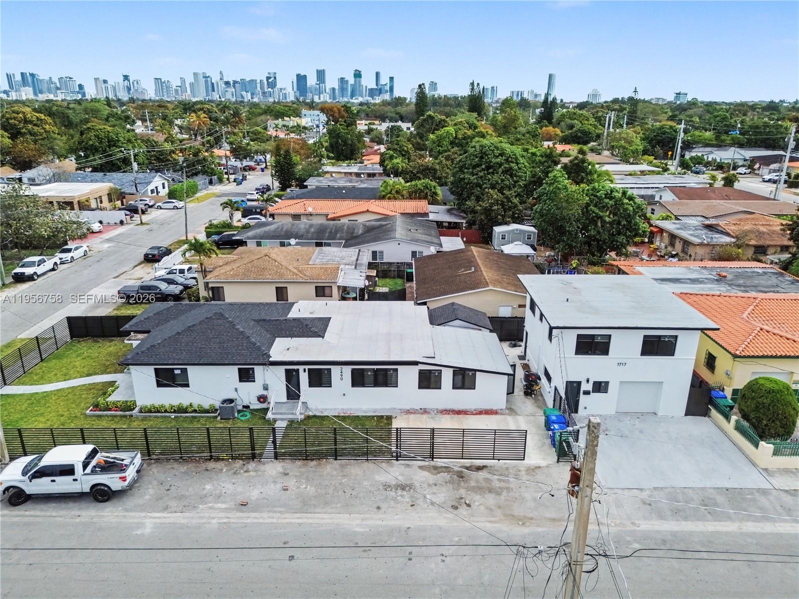 2490 Southwest 17th Street Miami, FL 33145 - Photo 4 of 36