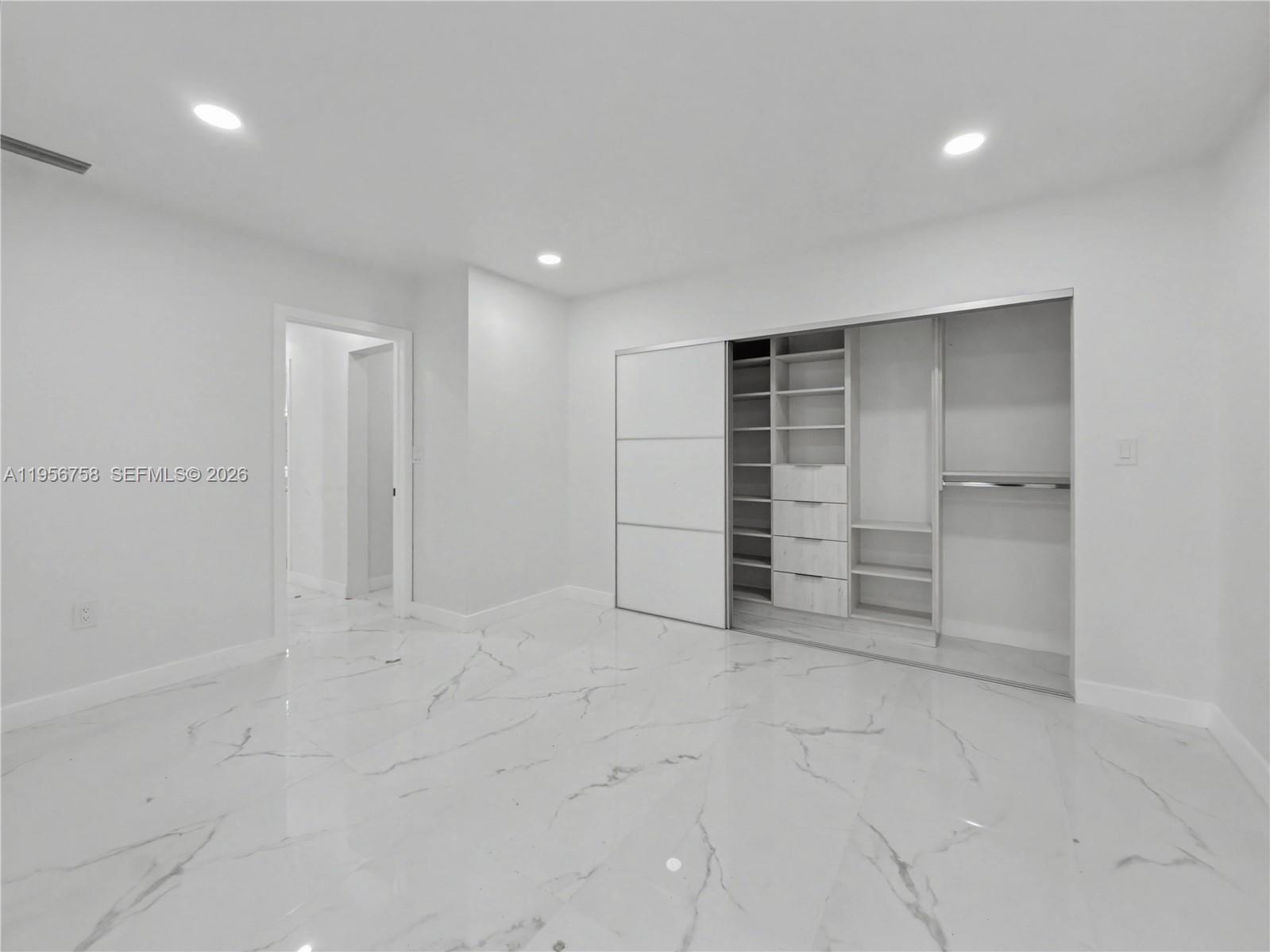2490 Southwest 17th Street Miami, FL 33145 - Photo 10 of 36