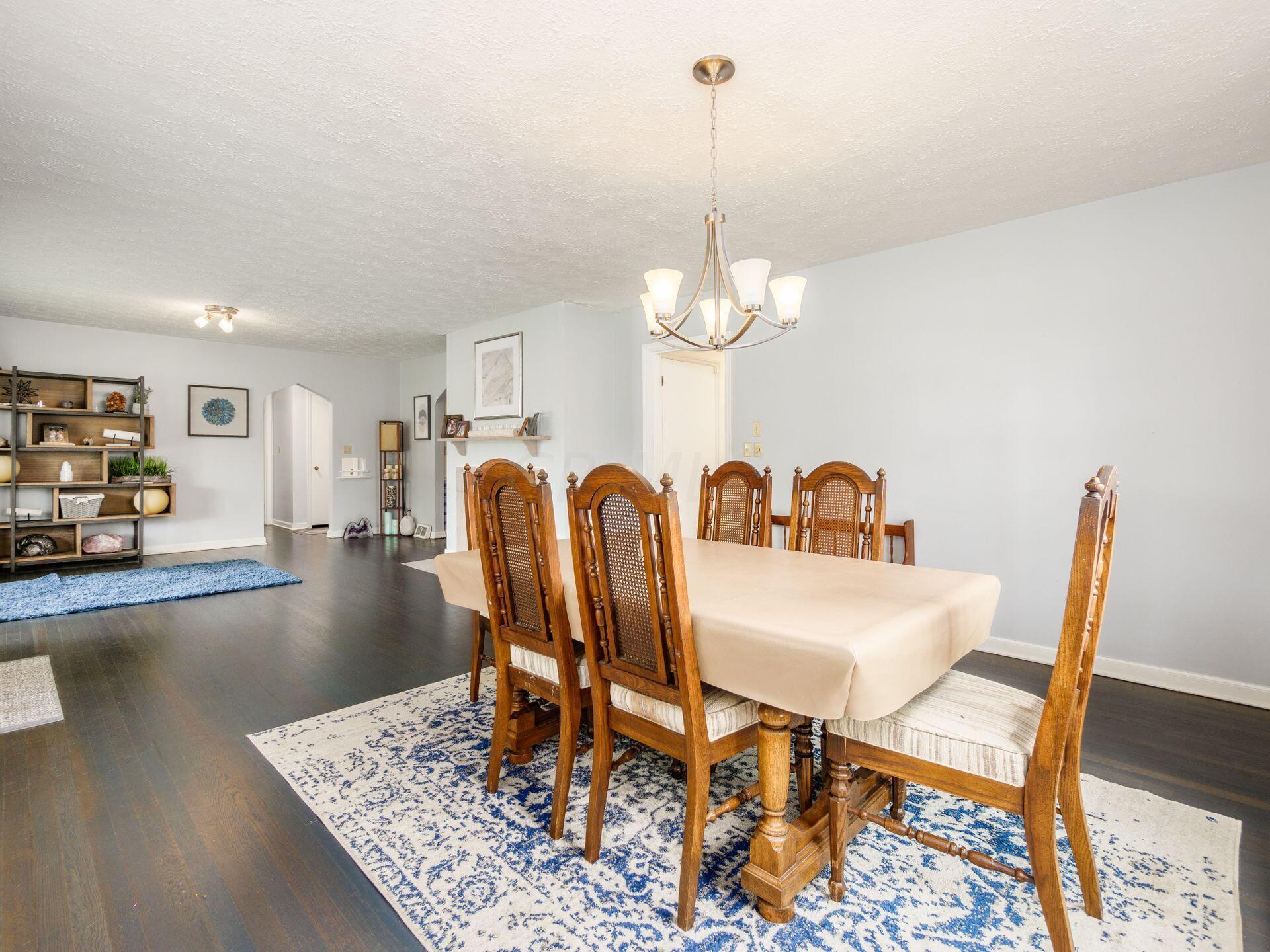 88 South Harding Road Columbus, OH 43209 - Photo 5 of 47