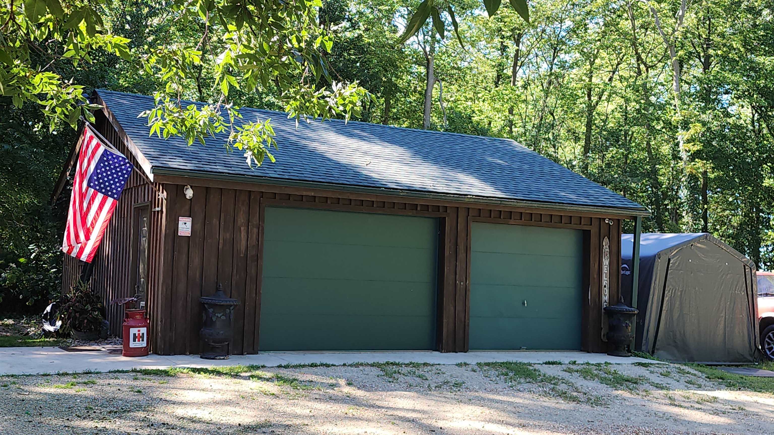 6262 North Eggert Road Rock City, IL 61070 - Photo 11 of 75 a view of a house with a small yard
