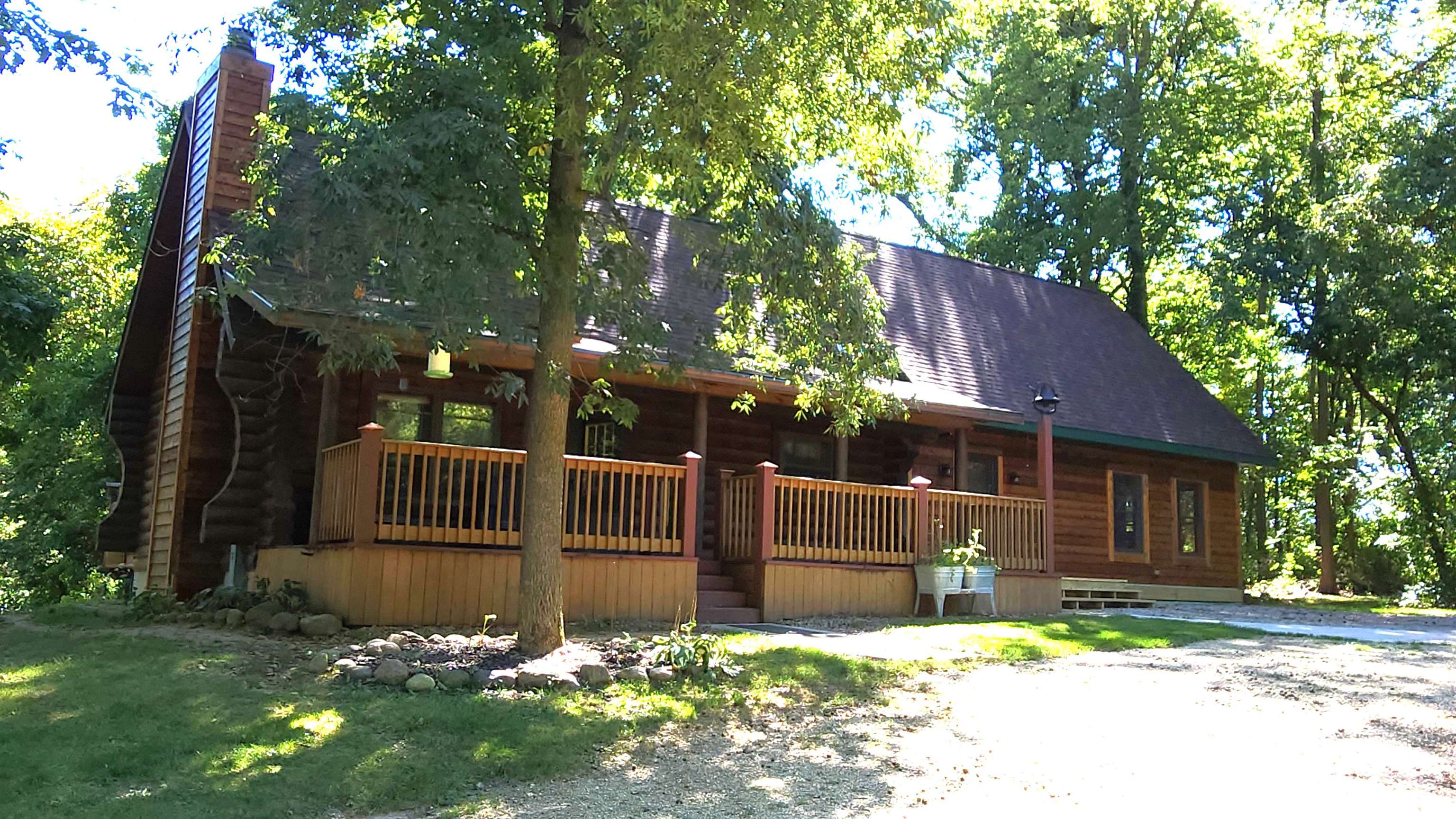 6262 North Eggert Road Rock City, IL 61070 - Photo 2 of 75 a view of a house with a yard