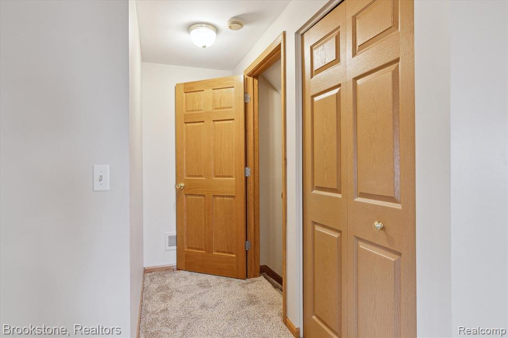 45850 Edgewater Street Chesterfield, MI 48047 - Photo 37 of 61