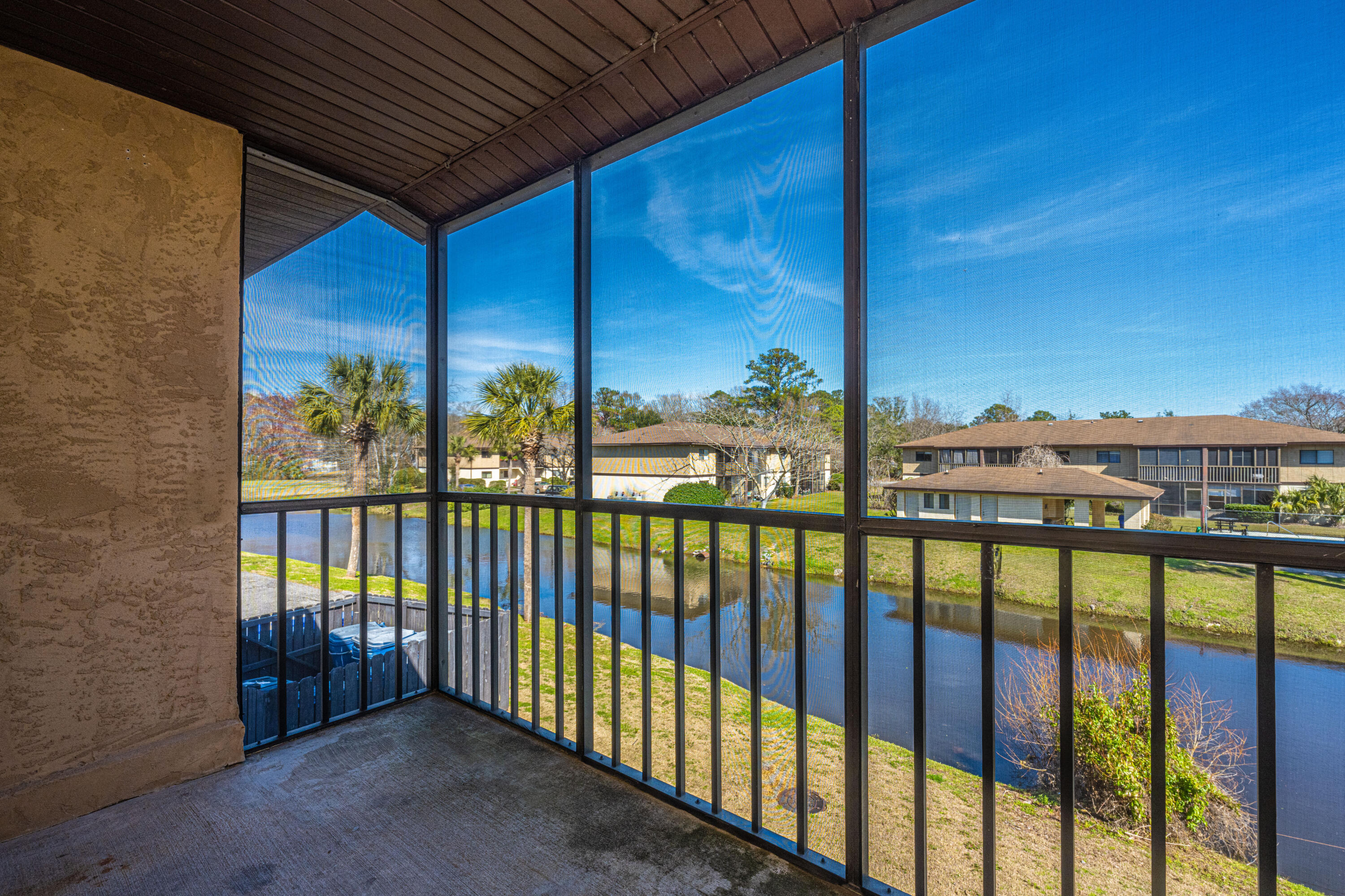 2178 Bees Ferry Road, Unit 1905 Charleston, SC 29414 - Photo 11 of 27 2178BeesFerryRdAptE28