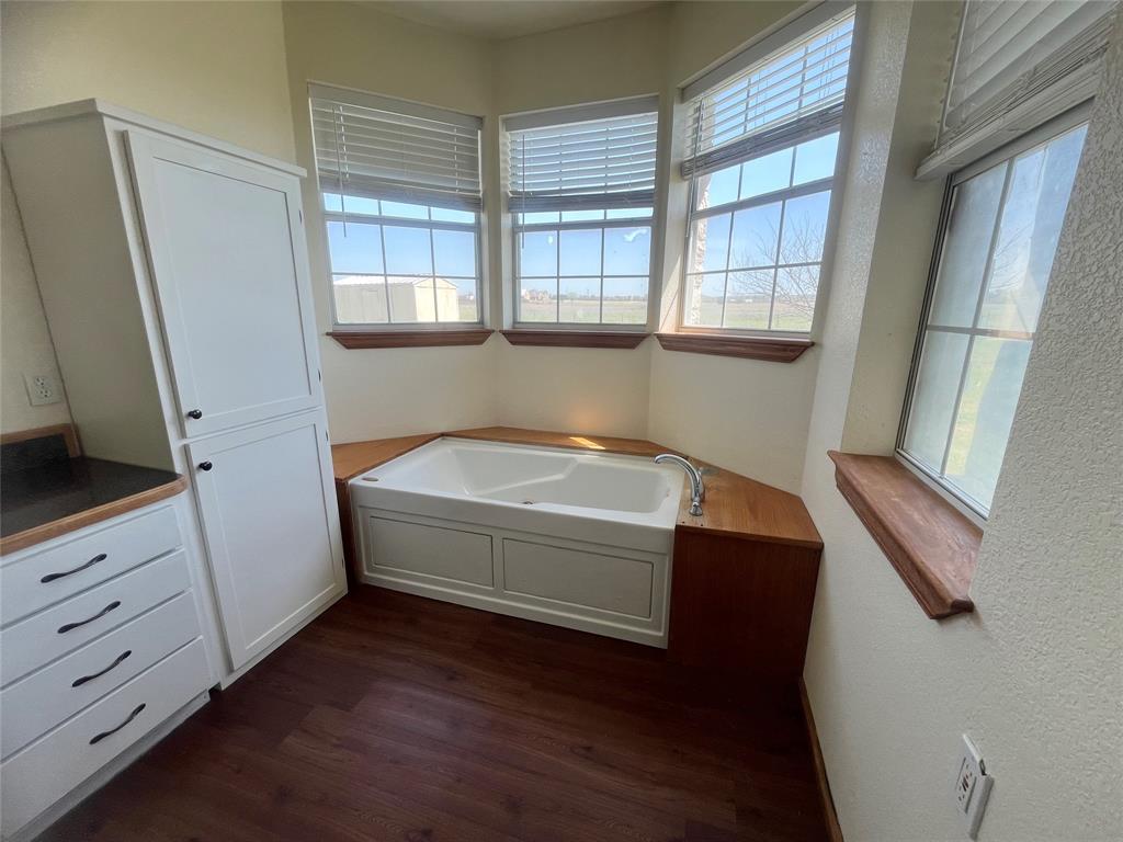 427 Grover Dallas Road Weatherford, TX 76088 - Photo 15 of 30