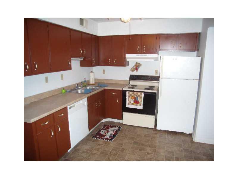 643 Villa Road, Unit J Springfield, OH 45503 - Photo 7 of 17