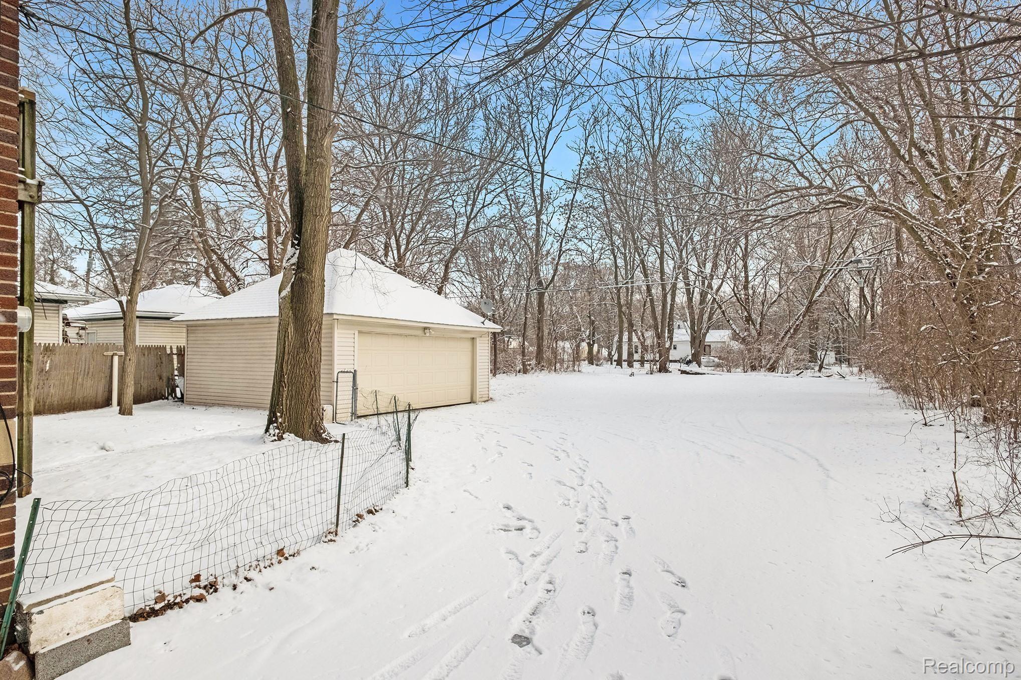 7423 Wayne Road Romulus, MI 48174 - Photo 23 of 28 _DSF6886.jpg