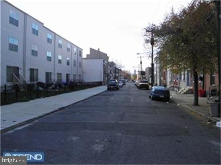 2726 Edgemont Street Philadelphia, PA 19134 - Photo 2 of 4 Gallery Image 2
