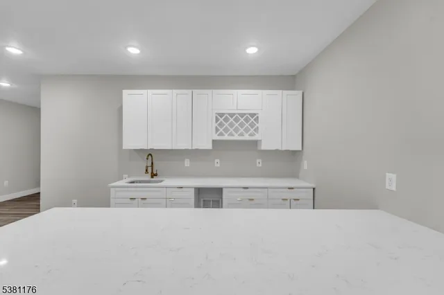 $1,150,000 | 4 Lenape Lane, Unit 805, Old Tappan, NJ 07675