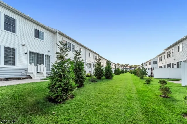 $1,150,000 | 4 Lenape Lane, Unit 805, Old Tappan, NJ 07675