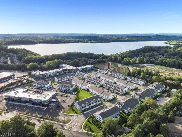 $1,150,000 | 4 Lenape Lane, Unit 805, Old Tappan, NJ 07675