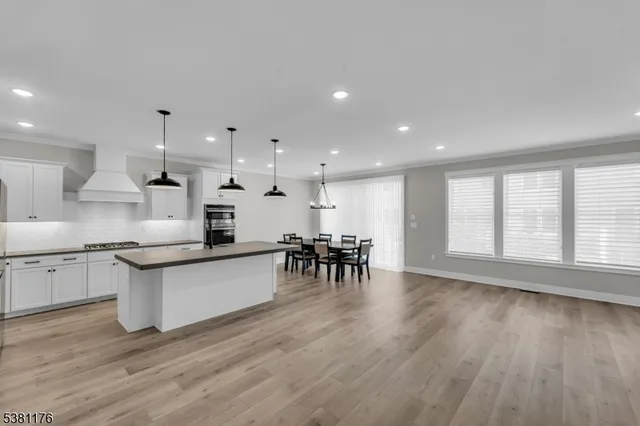 $1,150,000 | 4 Lenape Lane, Unit 805, Old Tappan, NJ 07675