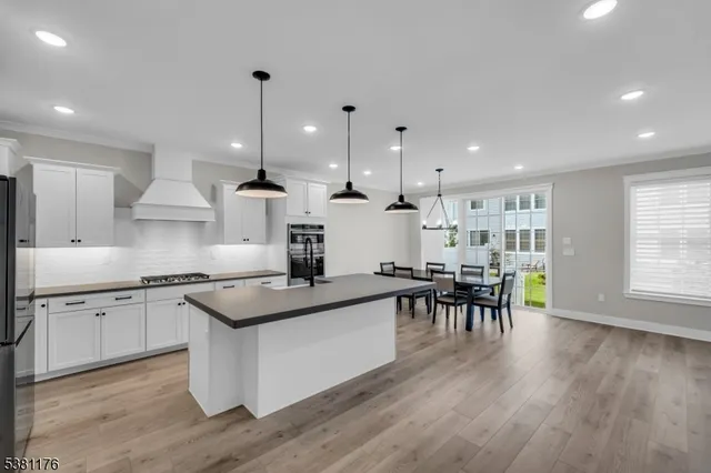 $1,150,000 | 4 Lenape Lane, Unit 805, Old Tappan, NJ 07675