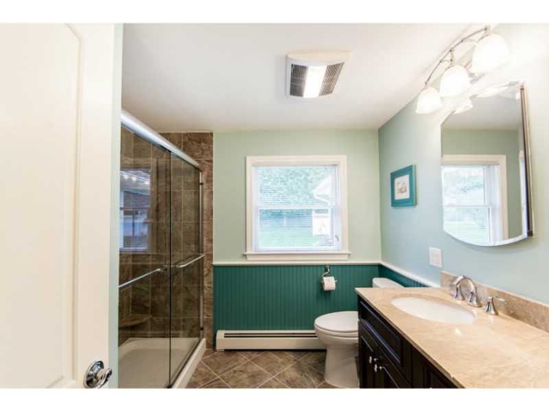 21 Willow Road Smithfield, RI 02828 - Photo 16 of 24 Bathroom.