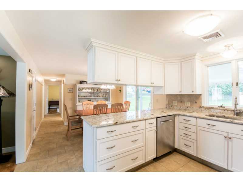 21 Willow Road Smithfield, RI 02828 - Photo 8 of 24 Kitchen.