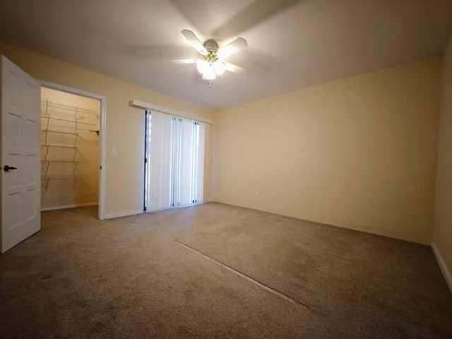 $2,100 | 1296 Washington Street, Unit 1, Des Plaines, IL 60016