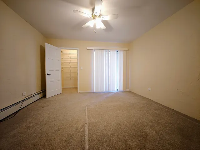 $2,100 | 1296 Washington Street, Unit 1, Des Plaines, IL 60016