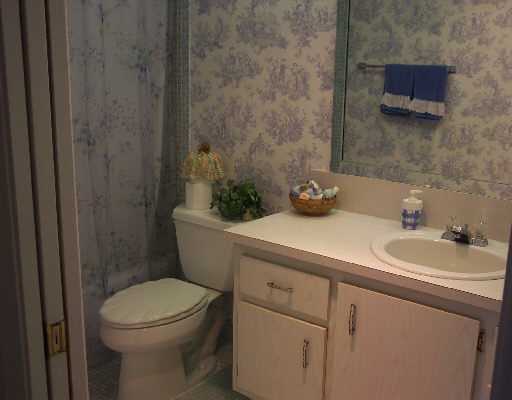 2050 Hythe A, Unit 2050C Boca Raton, FL 33434 - Photo 6 of 8 Additional Photo