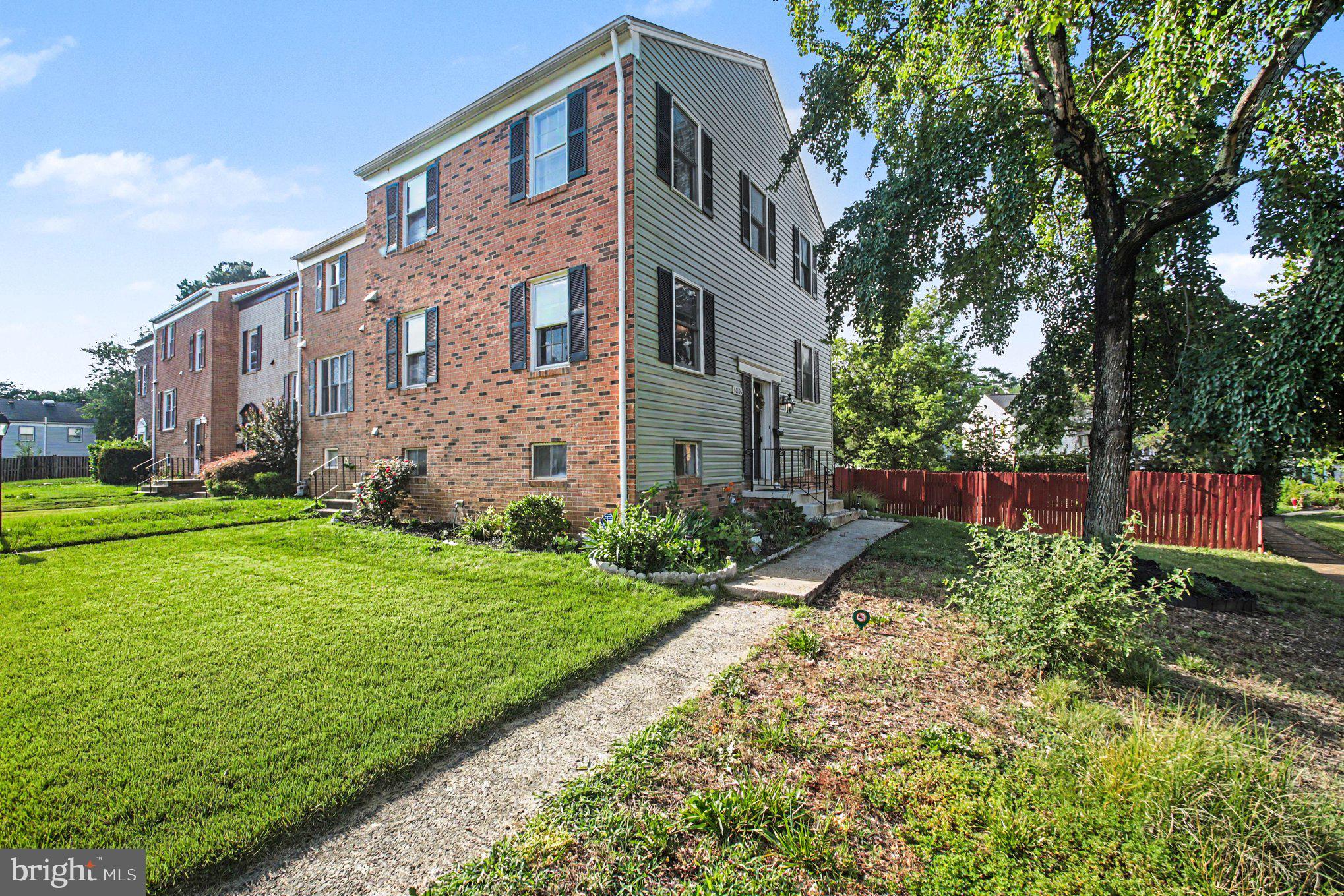 10100 Tasker Drive Manassas, VA 20109 - Photo 23 of 29 End unit townhome